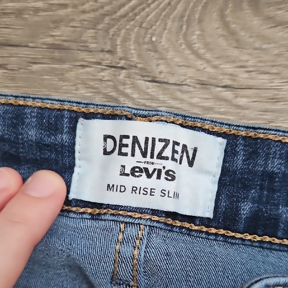Denizen from Levi's Dark Blue Skinny Jeans - Picture 2 of 5